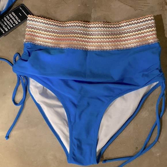 New women’s swim suits size medium - Picture 6 of 7